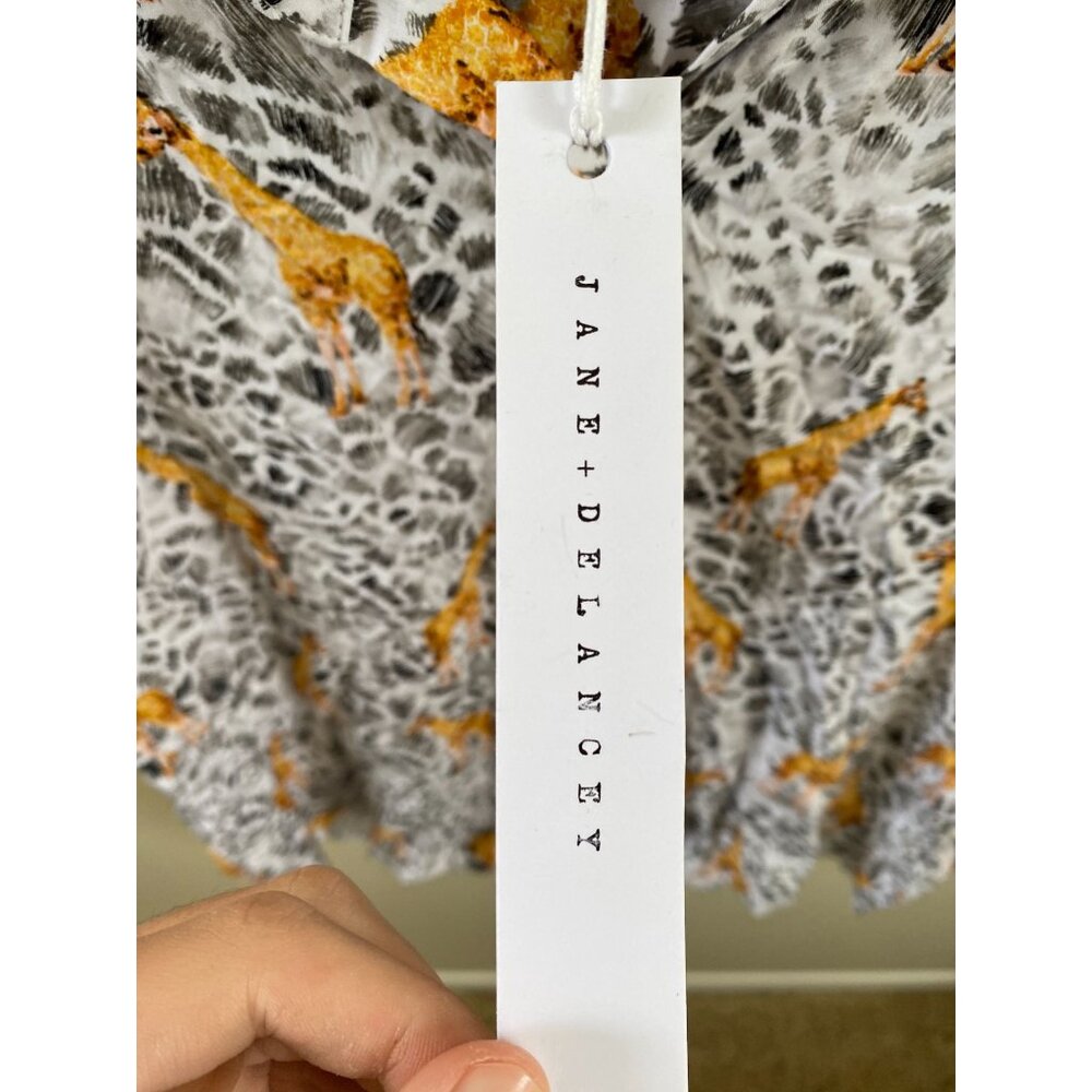 Jane + Delancey XL Giraffe Print Button-Up Blouse Lightweight Shirt Rayon NEW - Picture 5 of 8